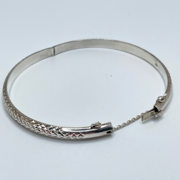 925 Patterned Hinge Bracelet - Picture 5 of 7